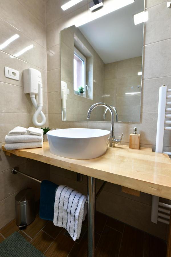 House Bela vido Hotel Drežnik Grad Buitenkant foto